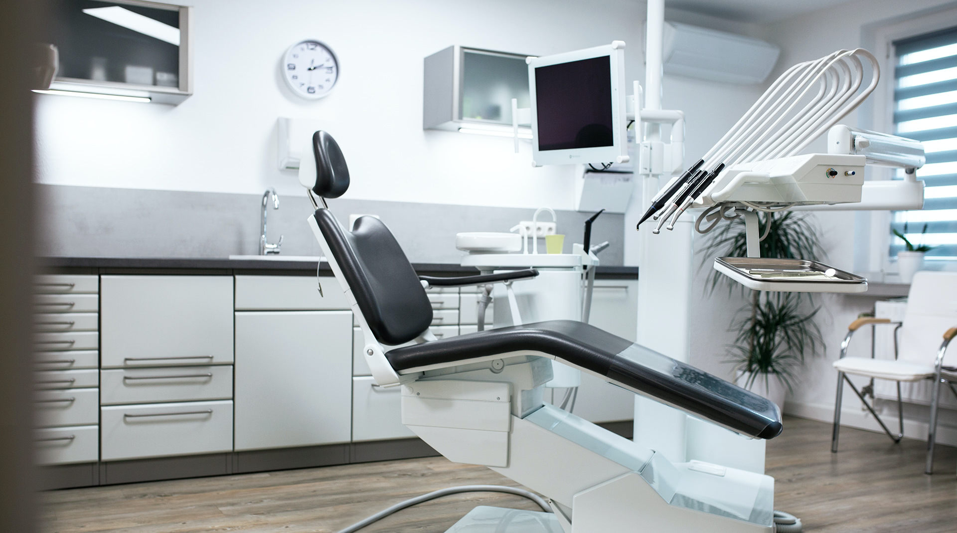 Ein Behandlungsraum der Praxis Slobodda in Weida