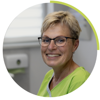 Team ‧ Kerstin Kerstin ‧ PZR, Abrechnung, Stuhlassistenz